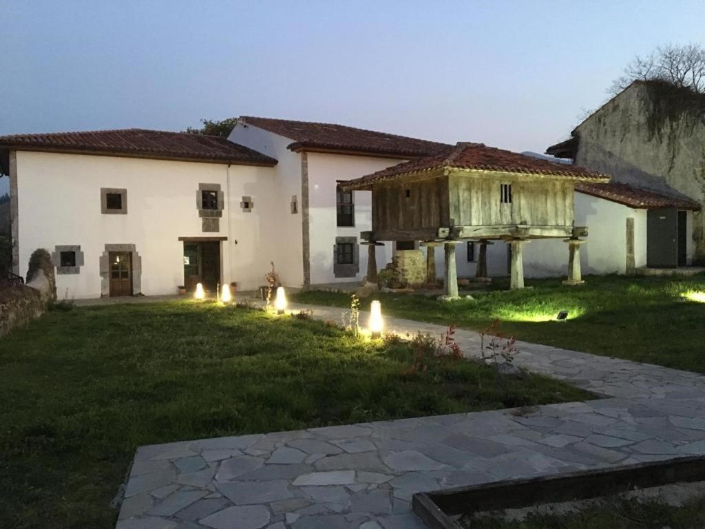 La Ribera De Pria Pension Villanueva de Pria Buitenkant foto